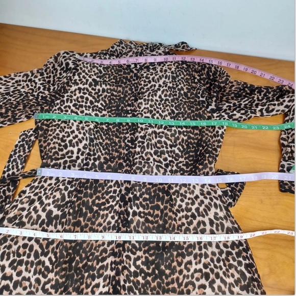 Paige Women Vittoria Silk Mini Dress Button Front Tie Waist In Natural Leopard - Picture 16 of 16